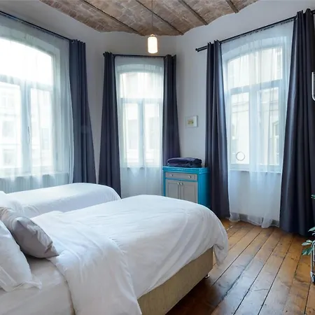 Stay Istanbul Apartments *